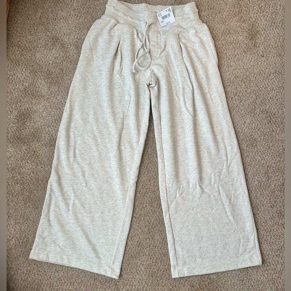 NWT American Eagle sweat pants with pockets size XXS